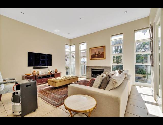 5 BEDROOM HOUSE FOR SALE IN DAINFERN VALLEY ESTATE